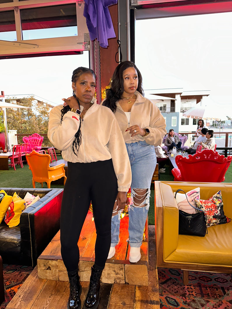 Ignite Zip – Cashmere Cropped Fleece Yoga Coat